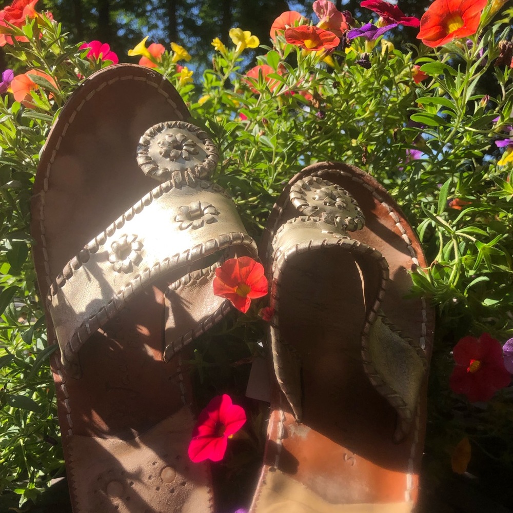 JACK ROGERS platinum sandals!!! 🌺